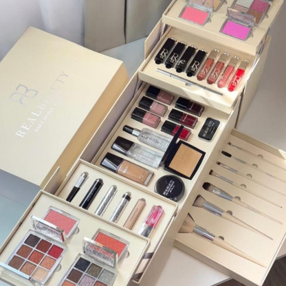 مجموعة مكياج Real Beauty لإطلالة مثالية بجمال يدوم يوميًا دائمًا